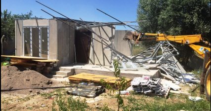 Pursaklar da Kaçak Yapılar Yıkıldı